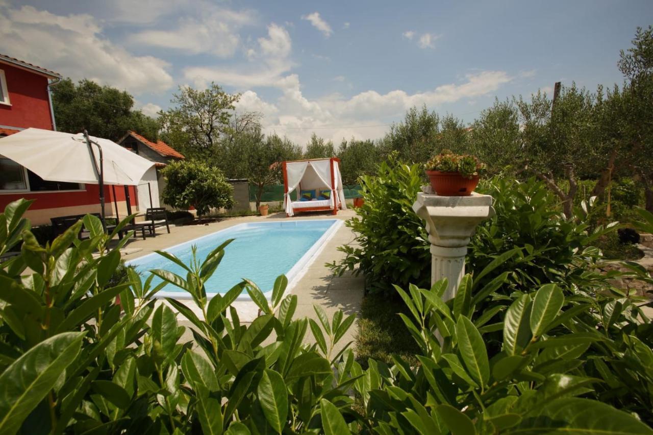 Villa D'Amante Klis Екстериор снимка